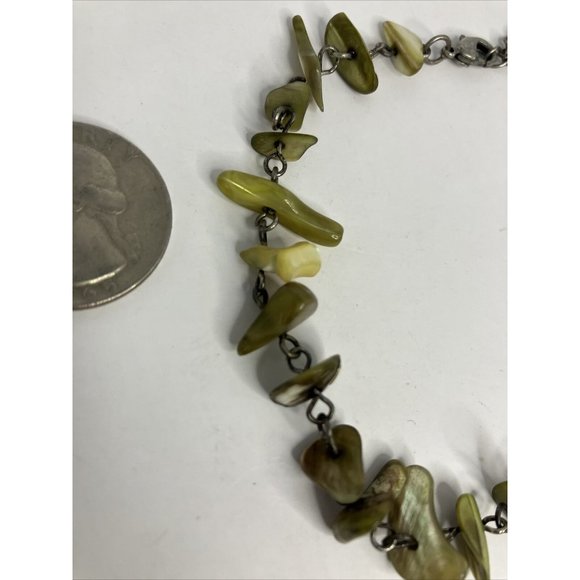 Mother Of Pearl Green Asian Bird Themed Adjustable Choker - Picture 5 of 8